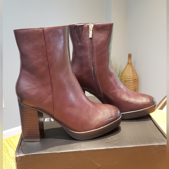 Burgundy Fay Heeled Boots NY&C New - Picture 2 of 6